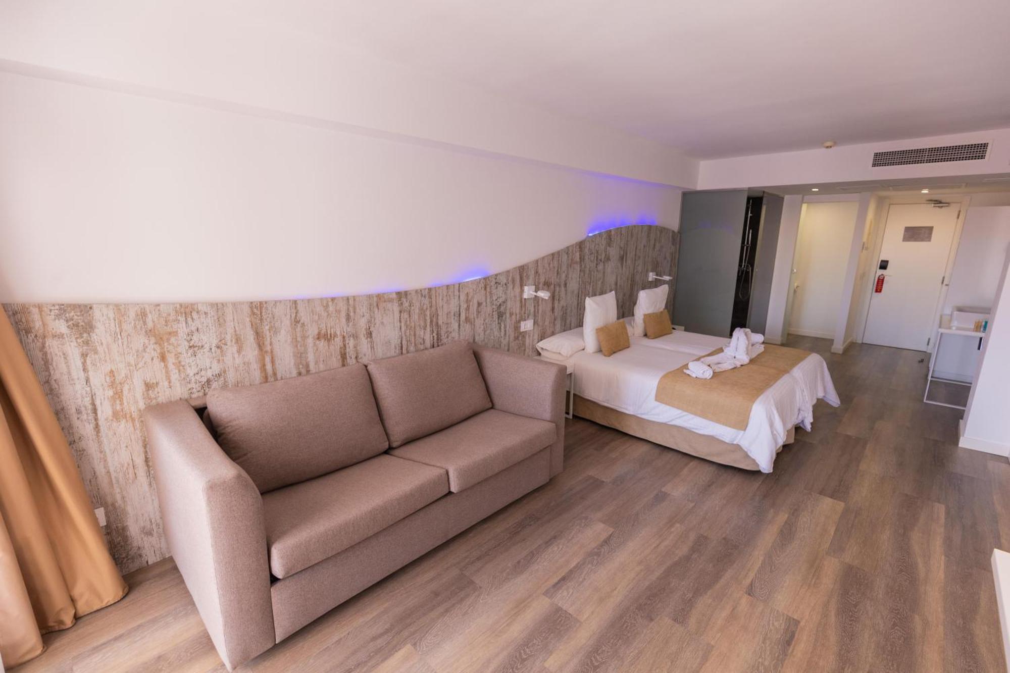 ホテル Bq Cala Ratjada (Adults Only) エクステリア 写真