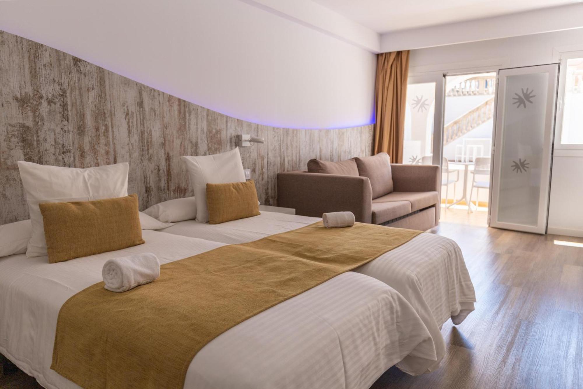 ホテル Bq Cala Ratjada (Adults Only) エクステリア 写真